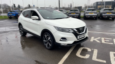 Nissan Qashqai 1.6 DiG-T Tekna [Glass Roof pack] 5dr Petrol Hatchback